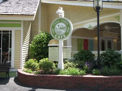 Front Porch Cafe at Dollywood