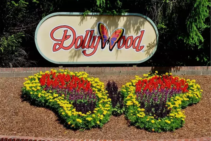 Dollywood sign and butterfly sculpture