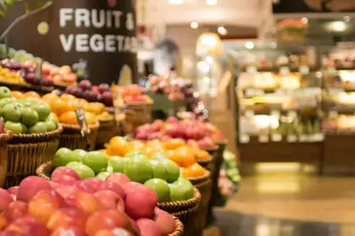 grocery store and apples