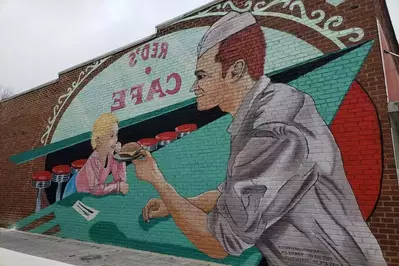 mural in downtown sevierville red's diner