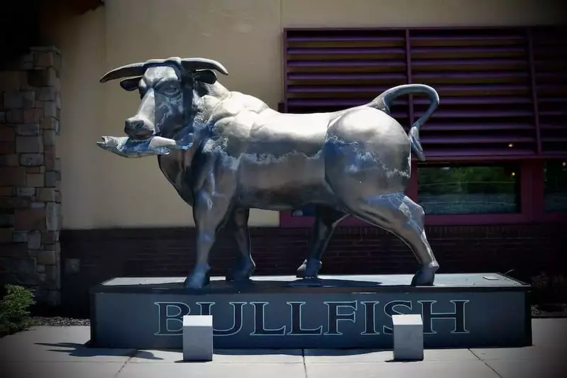 Bullfish Grill Statue