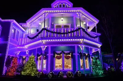 smoky mountain christmas at dollywood