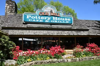 Pottery House Cafe in Pigeon Forge