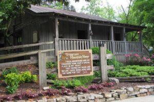 Dolly's Tennessee Mountain Home at Dollywood